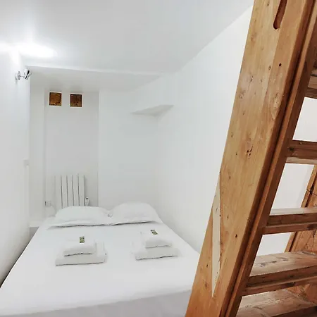 Experience The Perfect Parisian Bobo Lifestyle